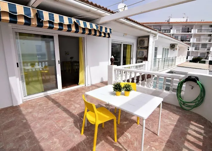 Casa Cava, C Merida 7 * Nerja